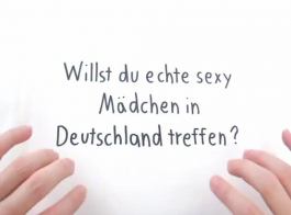 مثير شقراء الألمانية في سن المراهقة يلعب مع بوسها الوردي في الملابس الداخلية جنسي