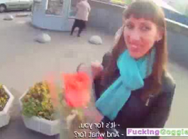 امرأة سمراء الروسية تمتص ديك صديقتها وأخذها بجد غربة قرنية، بينما في الفناء الخلفي.